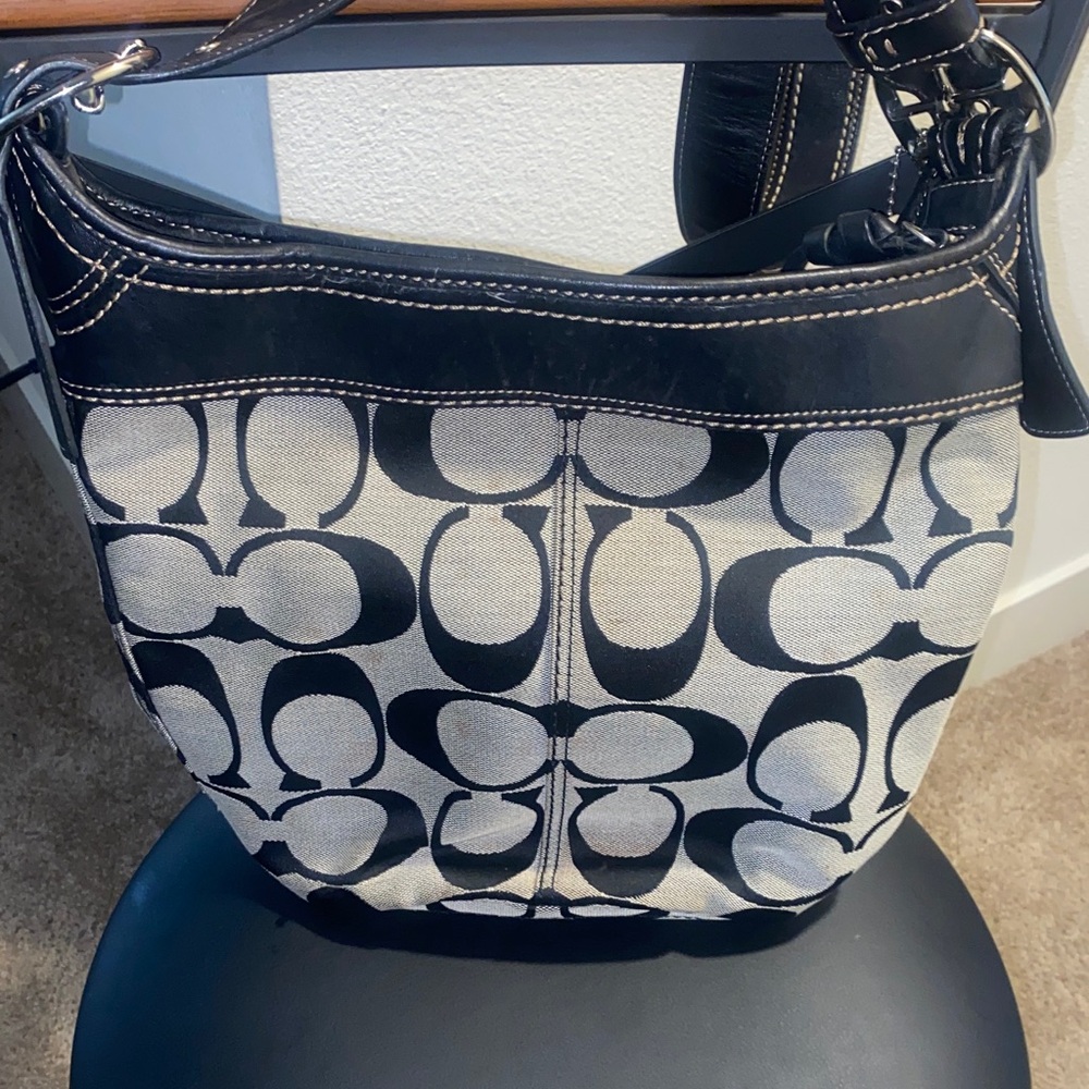 ⭐️Coach Crossbody Bag-Vintage EUC
